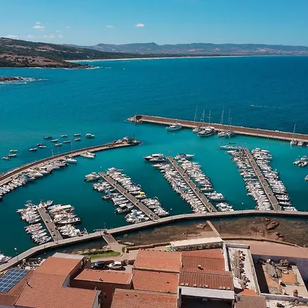 Rocce Rosse Sardinia Aparthotel *