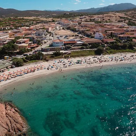 מלון דירות Rocce Rosse Sardinia *